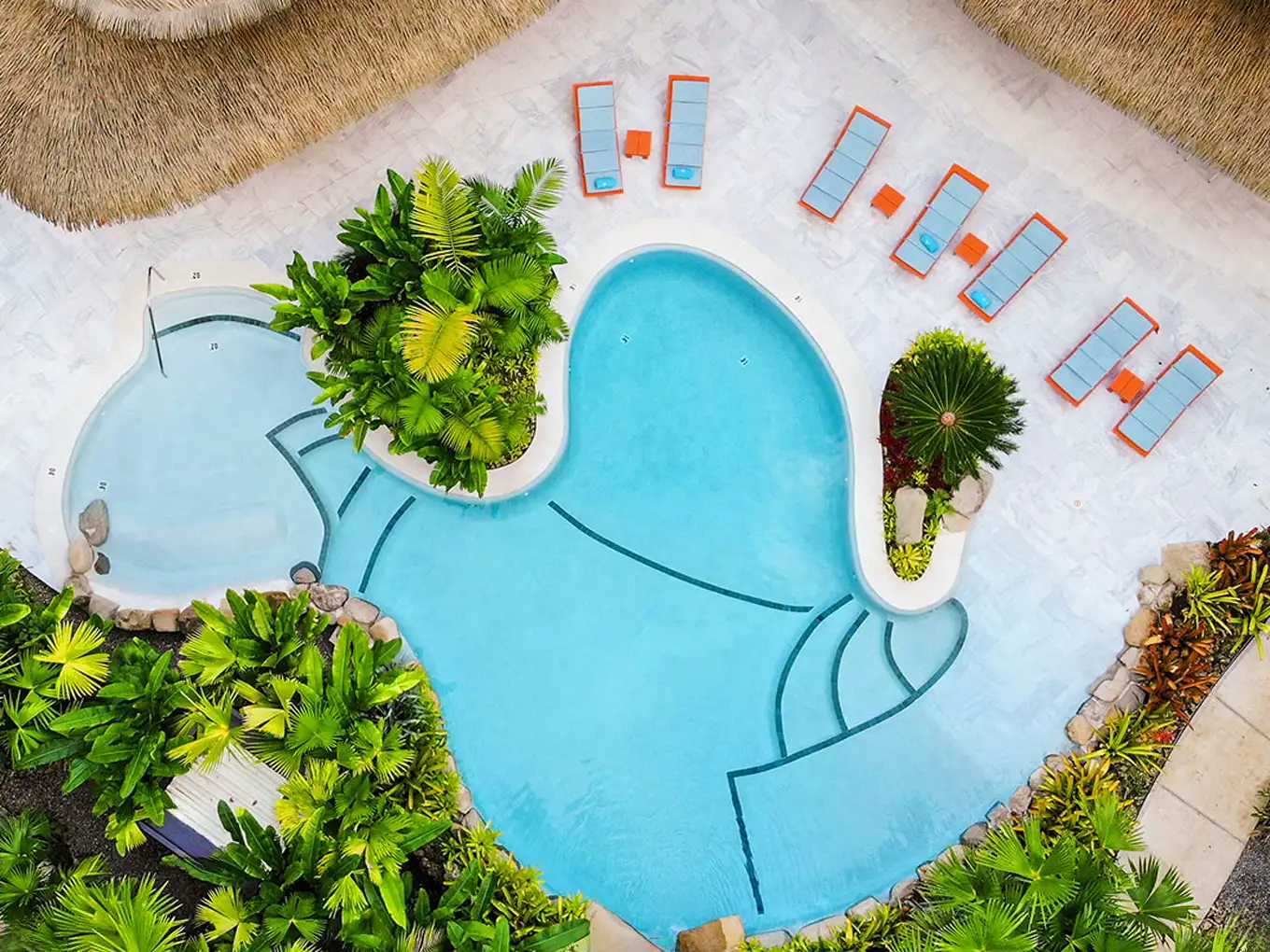 Pool at Aguas Claras 